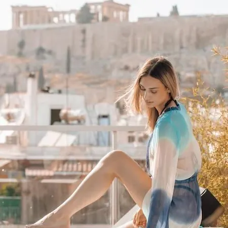 Sunlit With Jacuzzi And Acropolis View