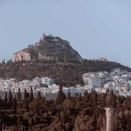 Sunlit With Jacuzzi And Acropolis View * Athens