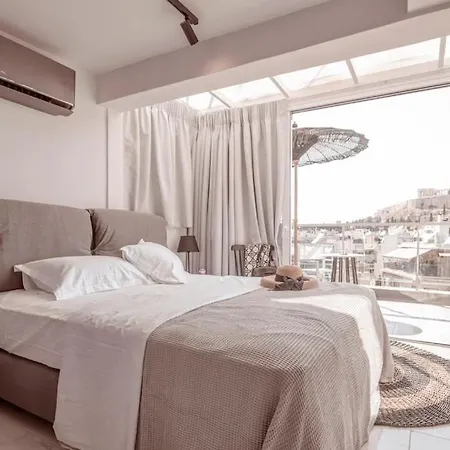 Sunlit With Jacuzzi And Acropolis View Athens